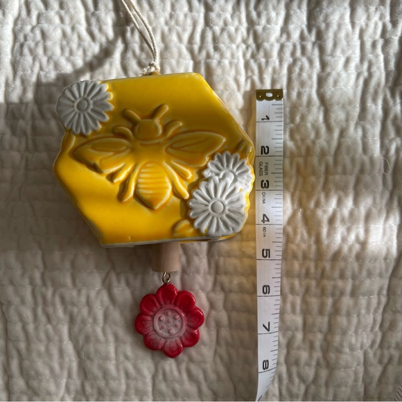 Ceramic honeybee wind chime - Picture 2 of 8